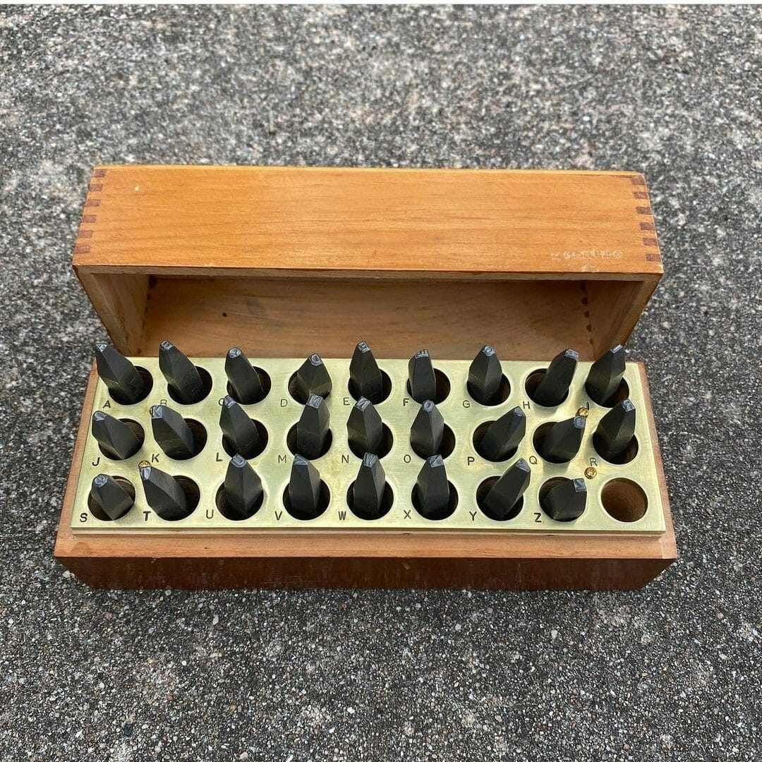 laser cut tool organizer with screw heads